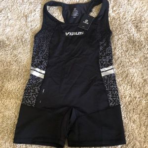 Women’s weightlifting singlet